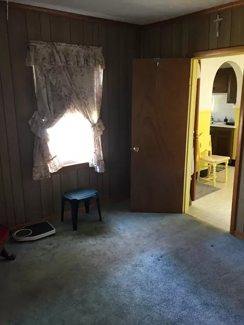 719 E Drinker St, Dunmore, PA 18512 photo 34