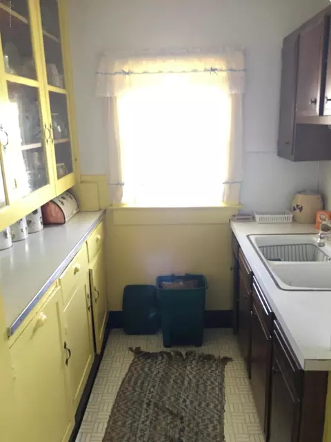 719 E Drinker St, Dunmore, PA 18512 photo 27
