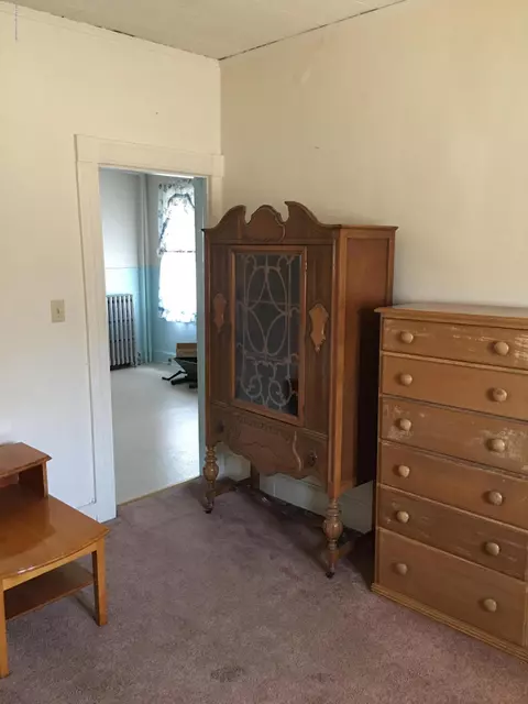 719 E Drinker St, Dunmore, PA 18512 photo 25