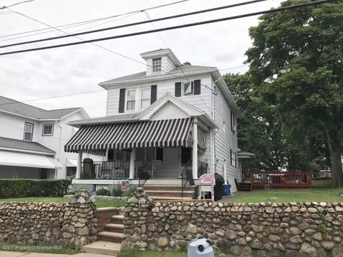 177 E Pine St, Dunmore, PA 18512 photo 2
