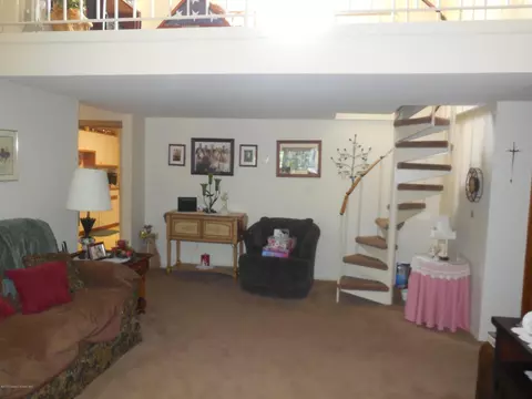 1312 Summit Pointe Columbia, Scranton, PA 18508 photo 8