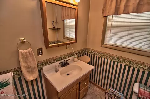 302 Kennedy St, Old Forge, PA 18518 photo 16
