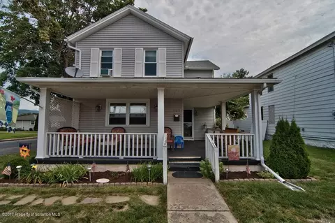 302 Kennedy St, Old Forge, PA 18518 photo 2