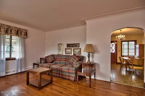 527 Edith St, Old Forge, PA 18518 photo 11