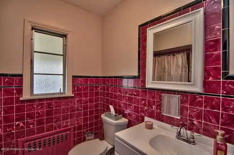 527 Edith St, Old Forge, PA 18518 photo 17