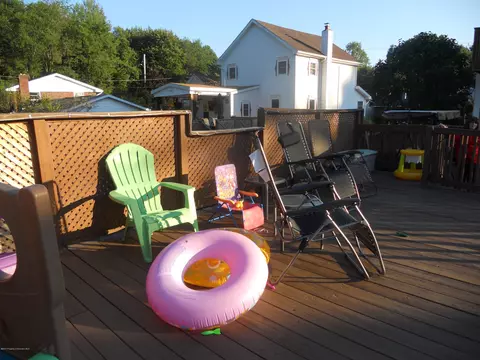 304 E Line St, Olyphant, PA 18447 photo 12