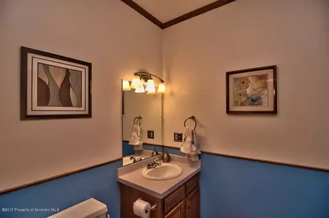 304 E Line St, Olyphant, PA 18447 photo 21