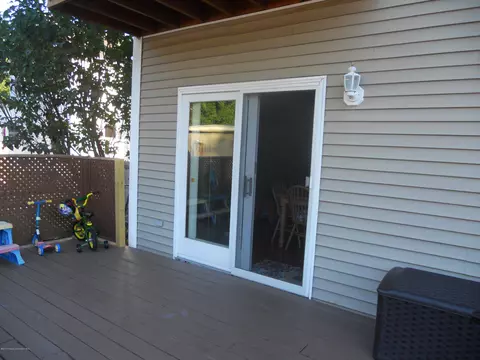304 E Line St, Olyphant, PA 18447 photo 22