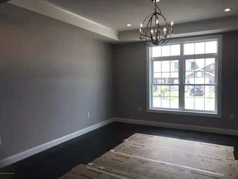 98 Forest Dr, Eynon, PA 18403 photo 10