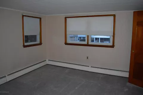 710 E Drinker St, Dunmore, PA 18512 photo 14