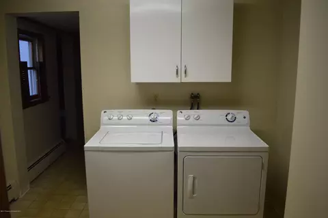710 E Drinker St, Dunmore, PA 18512 photo 7