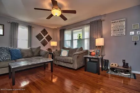 720 E Warren St, Dunmore, PA 18512 photo 10
