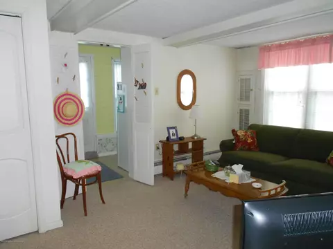 140 E Pine St, Dunmore, PA 18512 photo 23
