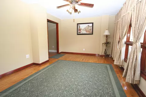 419 May St, Mayfield, PA 18433 photo 10