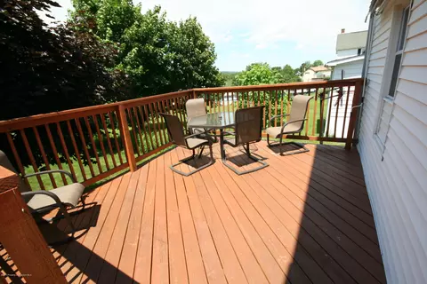 419 May St, Mayfield, PA 18433 photo 3