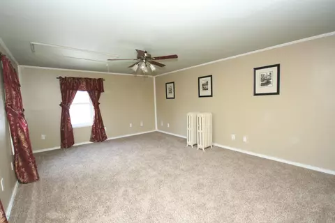 419 May St, Mayfield, PA 18433 photo 31