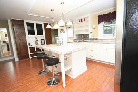 419 May St, Mayfield, PA 18433 photo 14