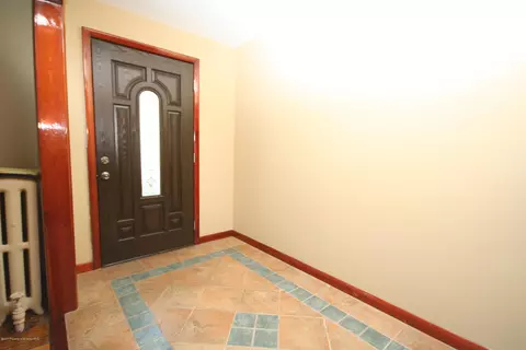 419 May St, Mayfield, PA 18433 photo 9
