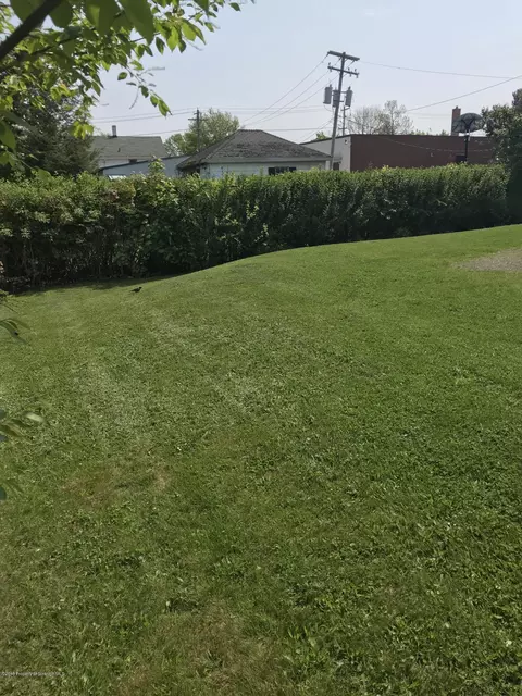 413 Susquehanna Ave, Olyphant, PA 18447 photo 28