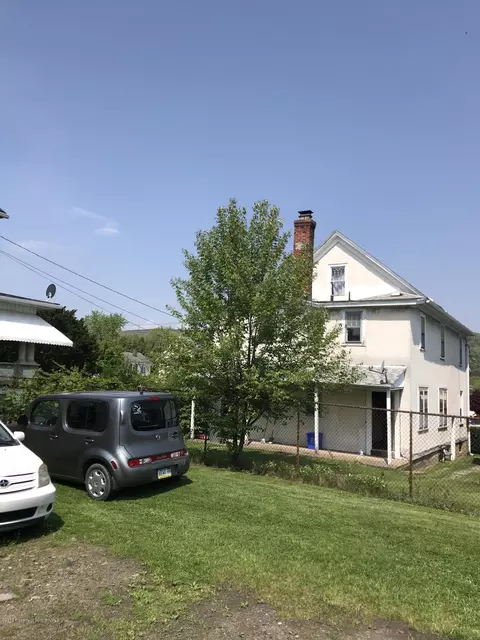 413 Susquehanna Ave, Olyphant, PA 18447 photo 30
