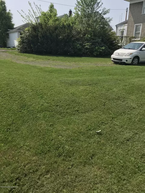 413 Susquehanna Ave, Olyphant, PA 18447 photo 33