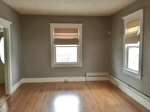 110 Mary St, Olyphant, PA 18447 photo 2