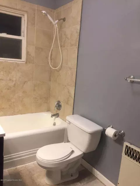 110 Mary St, Olyphant, PA 18447 photo 7