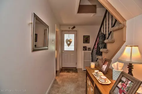 122 124 Marcus St, Dunmore, PA 18512 photo 4