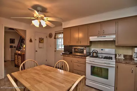 122 124 Marcus St, Dunmore, PA 18512 photo 11
