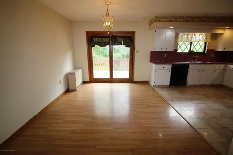 81 12 Connell St, Old Forge, PA 18518 photo 9