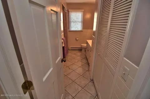 118 Apache Dr, Old Forge, PA 18518 photo 17