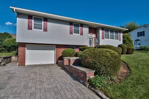 118 Apache Dr, Old Forge, PA 18518 photo 1