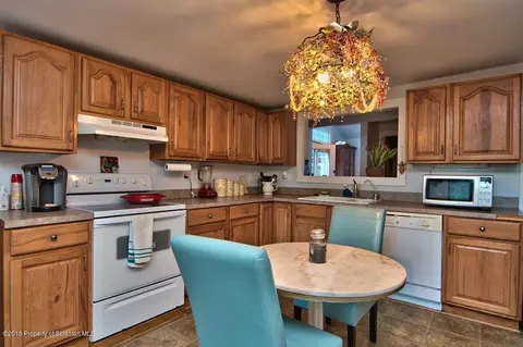 331 Stanton Rd, Dalton, PA 18414 photo 6