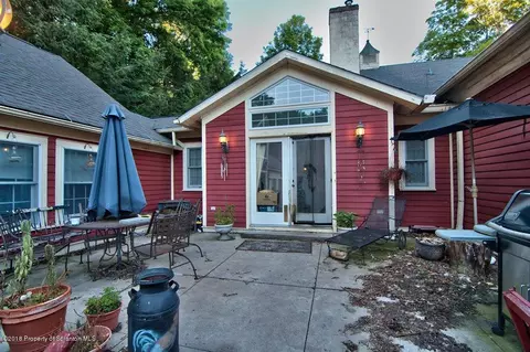 331 Stanton Rd, Dalton, PA 18414 photo 2