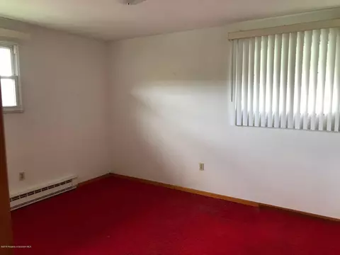 114 Apache Dr, Old Forge, PA 18518 photo 13