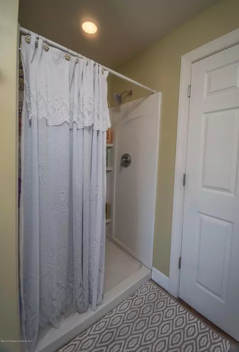 100 Tudy Ln, Olyphant, PA 18447 photo 23