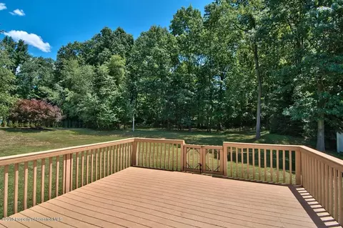 603 Loop Ave, Scranton, PA 18508 photo 5