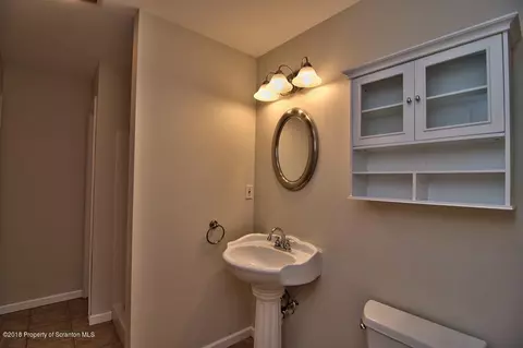 603 Loop Ave, Scranton, PA 18508 photo 16