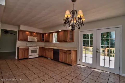 603 Loop Ave, Scranton, PA 18508 photo 11