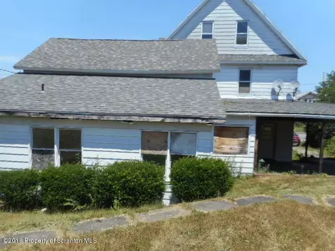 772 E Drinker St, Dunmore, PA 18509 photo 4