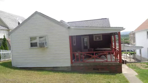 809 Link St, Dickson City, PA 18519 photo 2