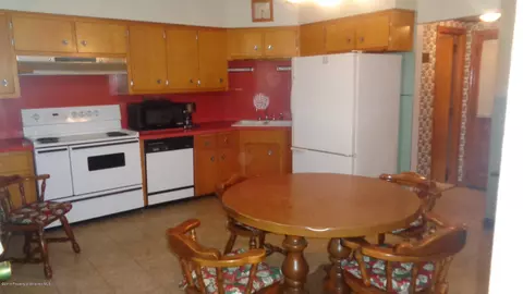 809 Link St, Dickson City, PA 18519 photo 3