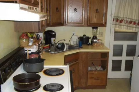 1701 Capouse Delaware, Scranton, PA 18509 photo 11