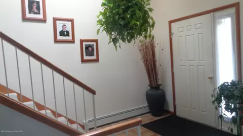 804 Delaware St, Mayfield, PA 18433 photo 5