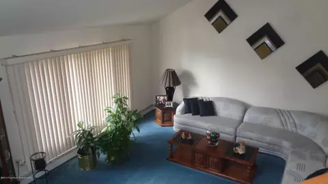 804 Delaware St, Mayfield, PA 18433 photo 6