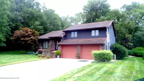 804 Delaware St, Mayfield, PA 18433 photo 1