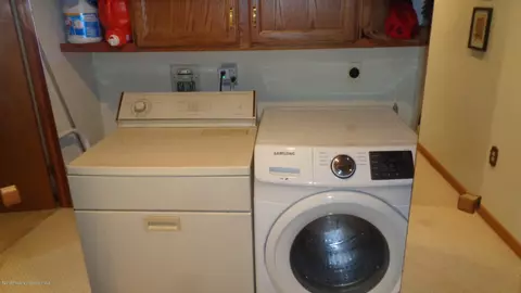 804 Delaware St, Mayfield, PA 18433 photo 16