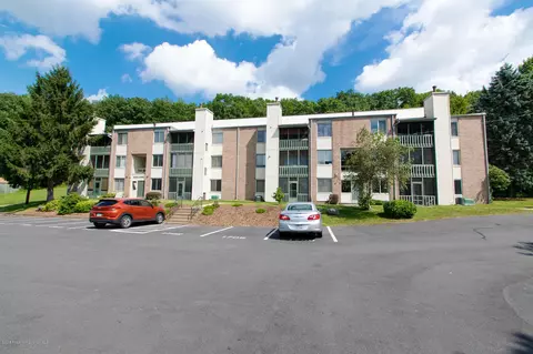 1709 Summit Pointe, Scranton, PA 18508 photo 1