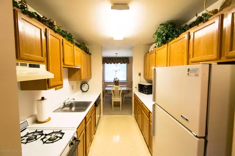 1709 Summit Pointe, Scranton, PA 18508 photo 9