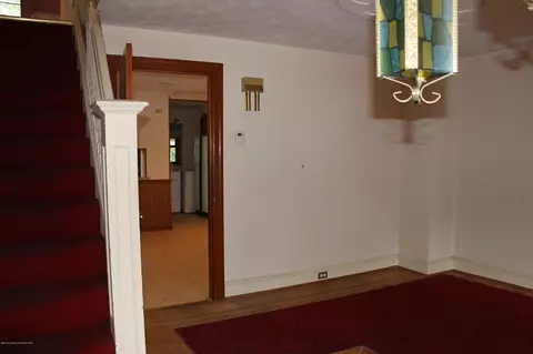 166 E Pine St, Dunmore, PA 18512 photo 5